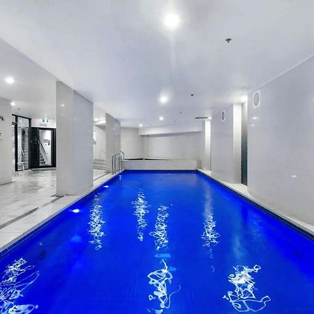 Modern 2 Bedroom Apartment In Sierra Grand - Coasthm 골드코스트 외부 사진