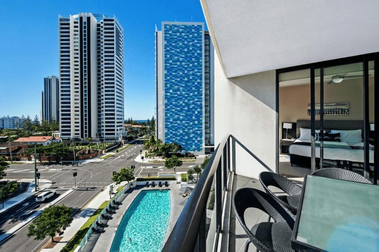 Modern 2 Bedroom Apartment In Sierra Grand - Coasthm 골드코스트 외부 사진